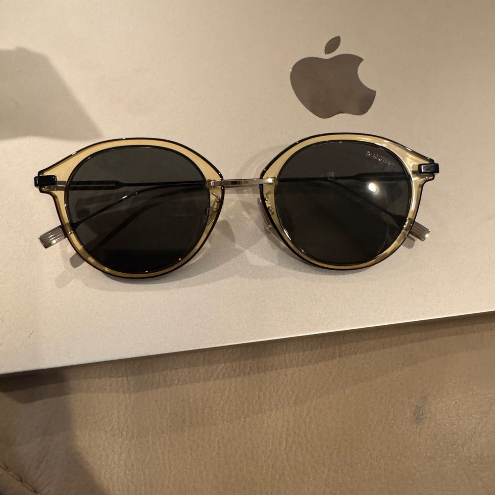 Round Black and Tan Sunglasses